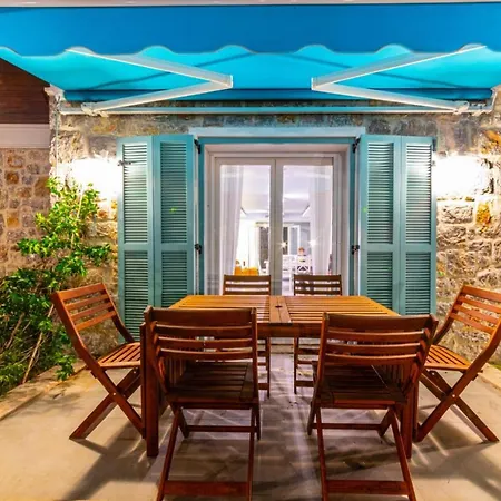 Familia Hotel